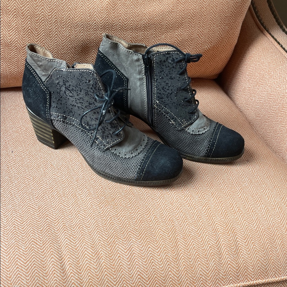 Italian made Gray and Black Women's Ankle Boots